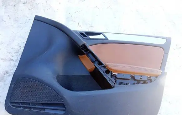 Volkswagen Golf VI Front door card panel trim 5K4867012