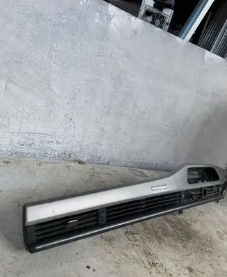 Audi A4 S4 B9 Dash center air vent grill