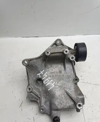 Mercedes-Benz GLC X253 C253 Generator/alternator bracket A6512340339