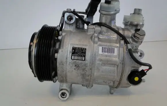Mercedes-Benz C AMG W205 Air conditioning (A/C) compressor (pump) A0008303002 A0008306700