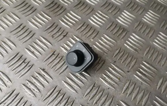 Volkswagen Golf VI Wing mirror switch 1K0959565K