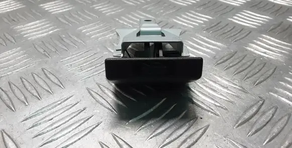 Nissan Navara D23 Engine bonnet (hood) release handle