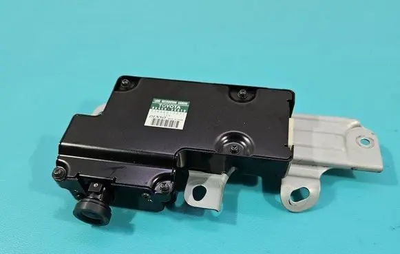 Toyota Avensis T270 Windshield/windscreen camera 86460-20010 IMPRK1503739