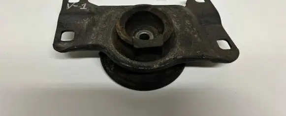 Volvo V50 Engine mount bracket BN517M121
