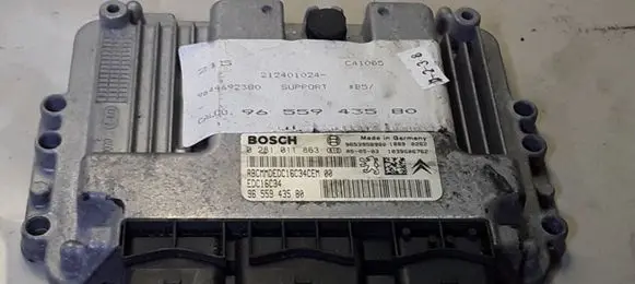 Citroen C4 I Engine control unit/module 9655943580 0281011863 EDC16C34