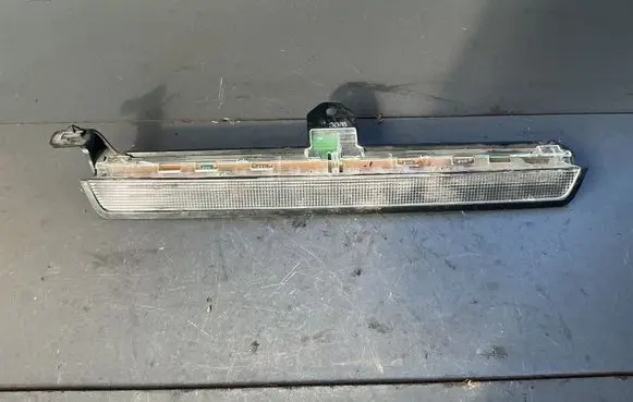 Volvo V70 Third/center stoplight 8658948