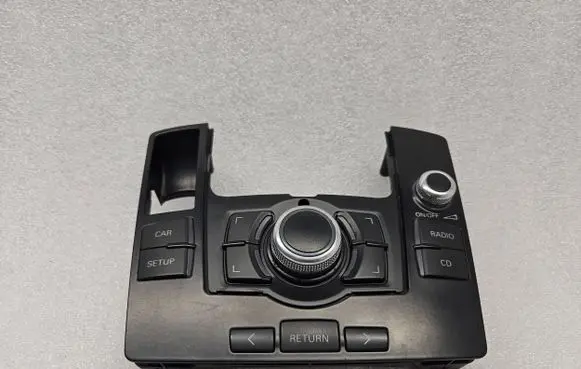 Head unit multimedia control