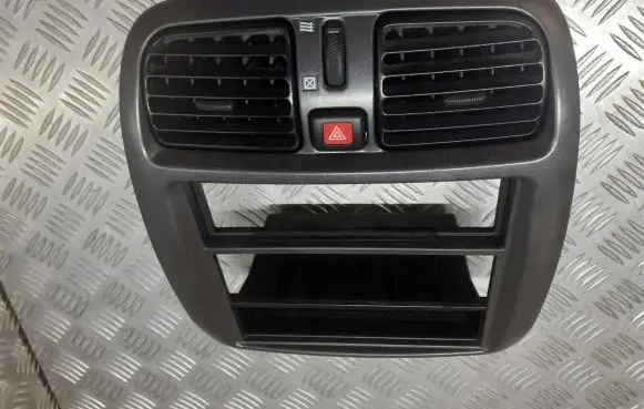 Mitsubishi Space Star Radio/GPS head unit trim MR270205