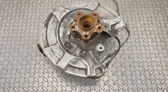 BMW 8 G14 Rear wheel hub 6850563