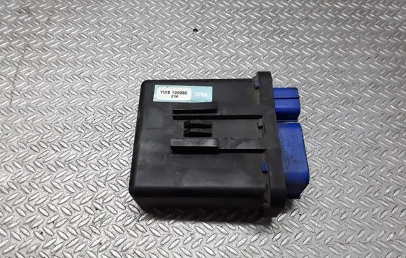 Land Rover Freelander Coolant fan relay YWB100980