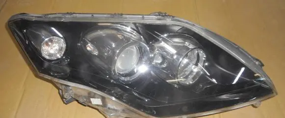 Renault Laguna III Headlight/headlamp 260100041R