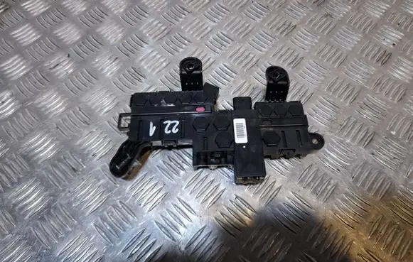 Mercedes-Benz S W221 Fuse module A2215404250