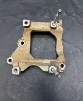 Toyota Hilux (AN120, AN130) A/C compressor mount bracket GD660
