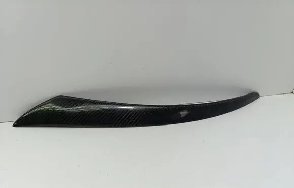 Volvo V50 Under headlight/headlamp trim 
