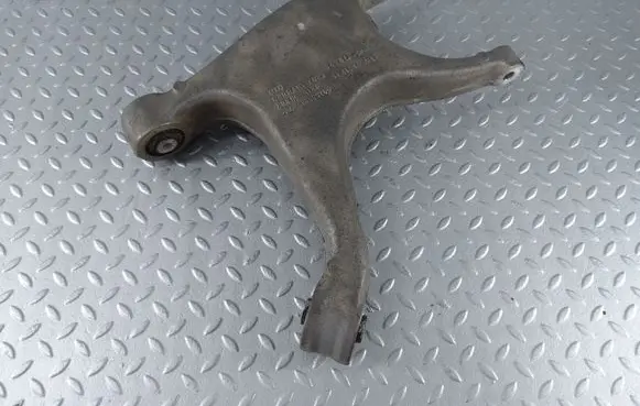 Audi A6 C7 Rear upper control arm/wishbone 8R0505312F