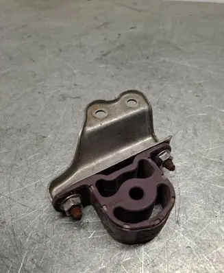 BMW X5 F15 Muffler mount bracket/holder 7612903 761290301 18307612903