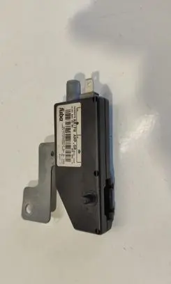 Mercedes-Benz ML W163 Aerial antenna amplifier A1638200089 09380579