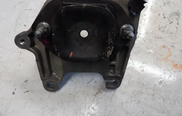 Renault Trafic III (X82) Gearbox mounting bracket 112228161R