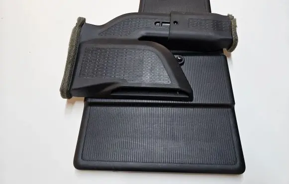 Jeep Grand Cherokee WL Battery box tray cover/lid 6MN69TRMAA 68379755AD