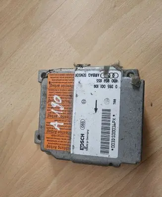 Audi A4 S4 B5 8D Airbag control unit/module 4B0959655 0285001109