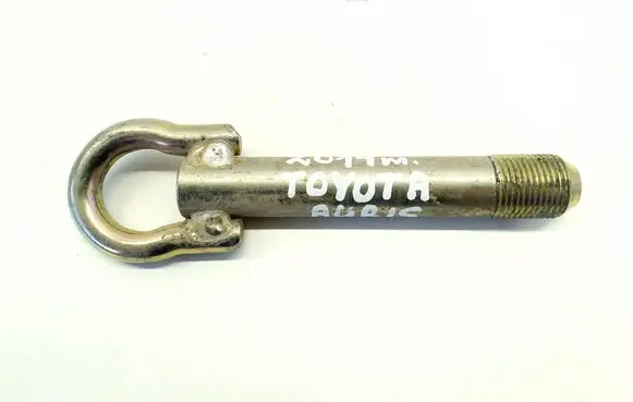 Toyota Auris E180 Towing hook eye 