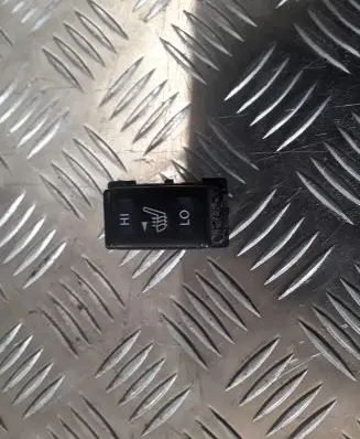 Nissan Note (E12) Seat heating switch