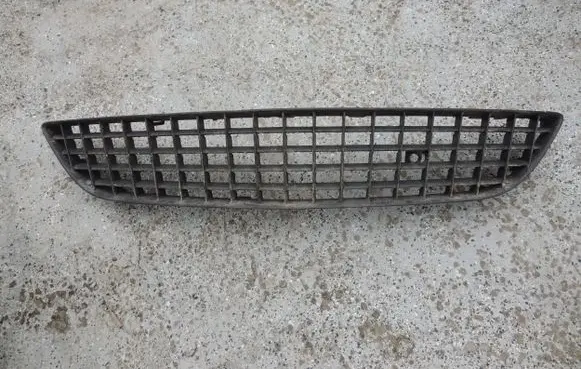 Opel Astra H Front bumper lower grill 13225758 375768702