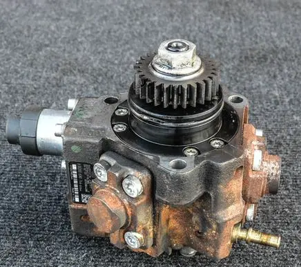 Renault Laguna III Fuel injection high pressure pump