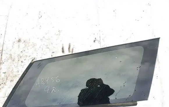 Subaru Legacy Rear side window