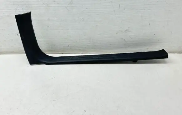 Nissan Navara D23 Front sill trim cover 769B44KJ0A