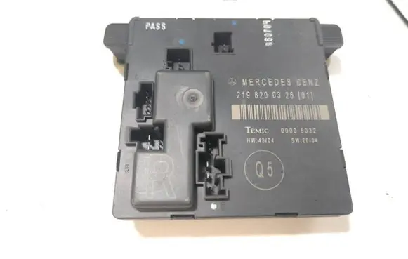 Mercedes-Benz CLS C219 Door control unit/module 2198200326 00005032