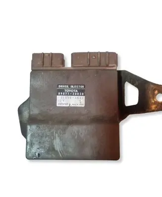 Toyota Avensis Verso Fuel injection control unit/module 8987120030 1310001041
