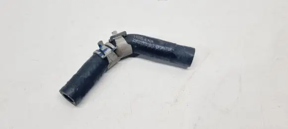 Coolant pipe/hose