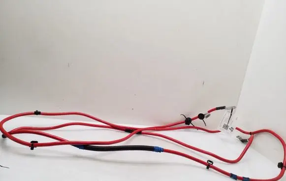 Mercedes-Benz CLS C218 X218 Positive cable (battery) A2121404038