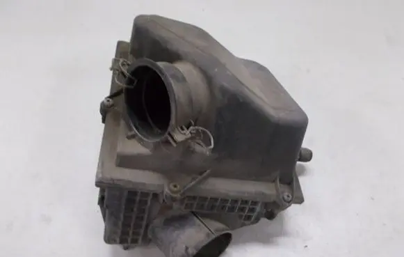 Ford Scorpio Air filter box 