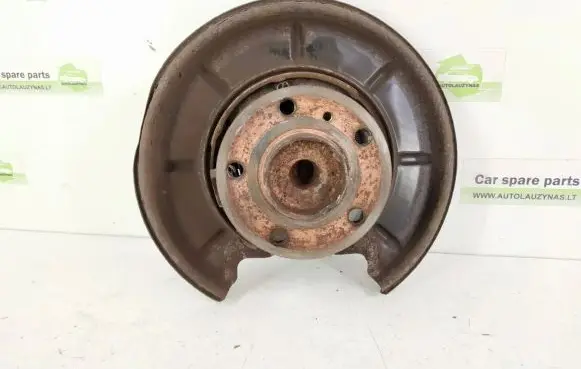 Mercedes-Benz B W245 Rear wheel hub 1694230106 A1694230106