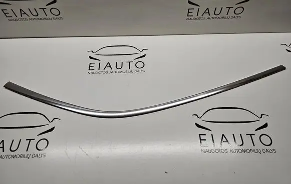 Audi Q7 4L Rear side glass trim 