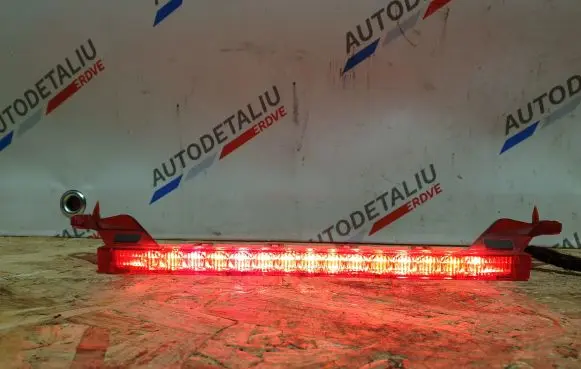 BMW 1 E81 E87 Third/center stoplight 6924673