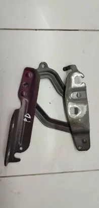 Ford Fiesta Engine bonnet/hood hinges 8A6116800AD