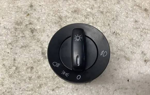 Volkswagen Golf V Light switch 1K0941431AH