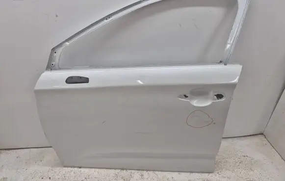 Citroen C4 II Front door 