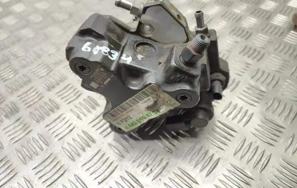 Mercedes-Benz E W212 Fuel injection high pressure pump A6420701001 A6420104704 0928400762