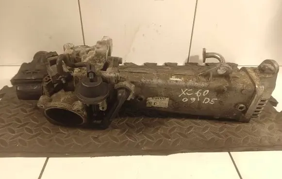 Volvo XC60 EGR valve cooler 31272702 70171804 0927400096