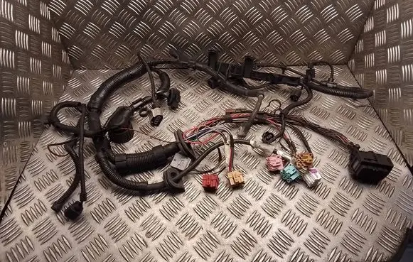 Volkswagen Transporter - Caravelle T5 Engine installation wiring loom pyn
