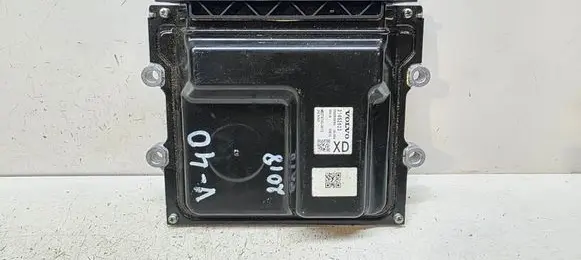 Volvo V40 Engine control unit/module 31452623 36011421