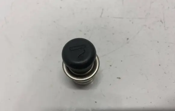 Mitsubishi Pajero Cigarette lighter 