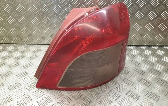 Toyota Yaris Rear/tail lights