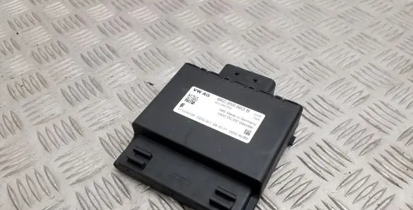 Audi Q5 SQ5 Power management control unit 8K0959663B