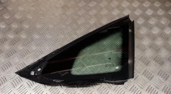 Tesla Model S Rear side window 105182000A