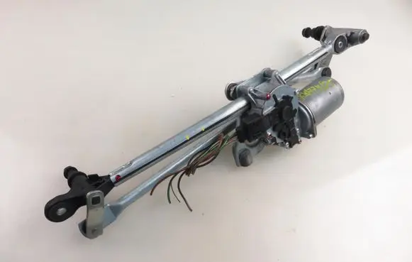 BMW X1 E84 Front wiper linkage 4877157 2992465